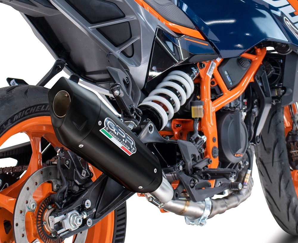 Pot echappement compatible avec Husqvarna Svartpilen 250 2024-2025, GP-Revo Black Titanium, Échappement légal, homologué,silencieux avec db killer amovible et tuyau de liaison spécifique 