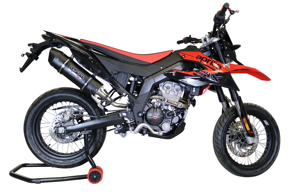 Pot echappement compatible avec Aprilia Sx 125 2018-2020, Furore Evo4 Nero, Échappement légal, homologué,silencieux avec db killer amovible et tuyau de liaison spécifique 