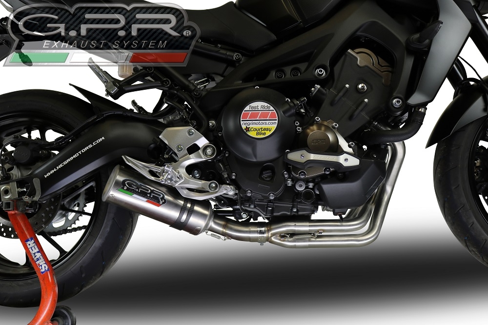 Pot echappement compatible avec Yamaha Tracer 9 GT 2021-2024, M3 Inox , Pot échappement complet, non légal pour les pays de l'UE, avec db killer amovible 