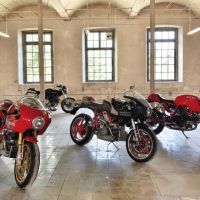 Pot echappement compatible avec Triumph Bonneville Thruxton 1200 2016-2019, Ultracone Inox Cafè Racer, Silencieux Homologué Universel,avec db killer amovible sans Tube de liaison 