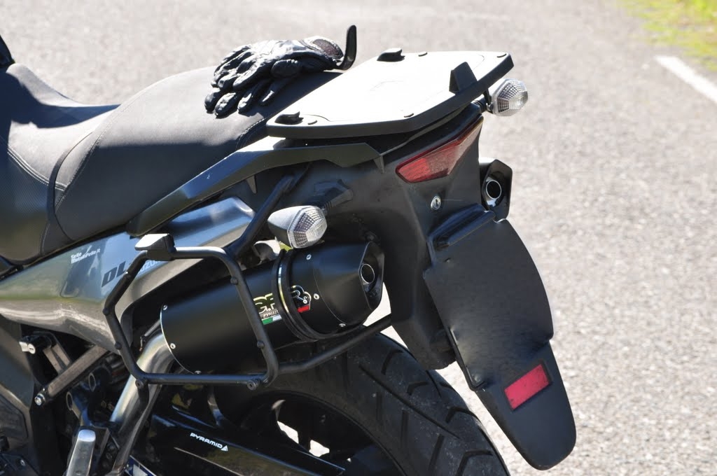 Pot echappement compatible avec Kawasaki Klv 1000 2004-2007, Furore Nero, Paire de pot d'échappement homologuées, livrées avec db killer amovible et raccords spécifiques 