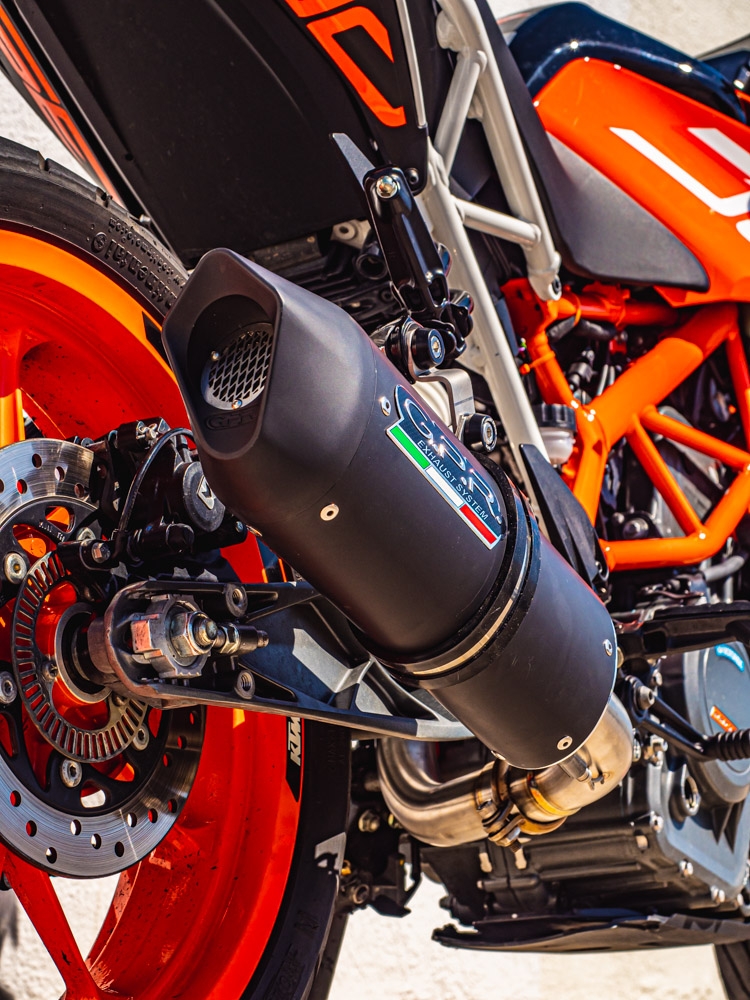 Pot echappement compatible avec Ktm Rc 125 2017-2020, Furore Evo4 Nero, Échappement légal, homologué,silencieux avec db killer amovible et tuyau de liaison spécifique 