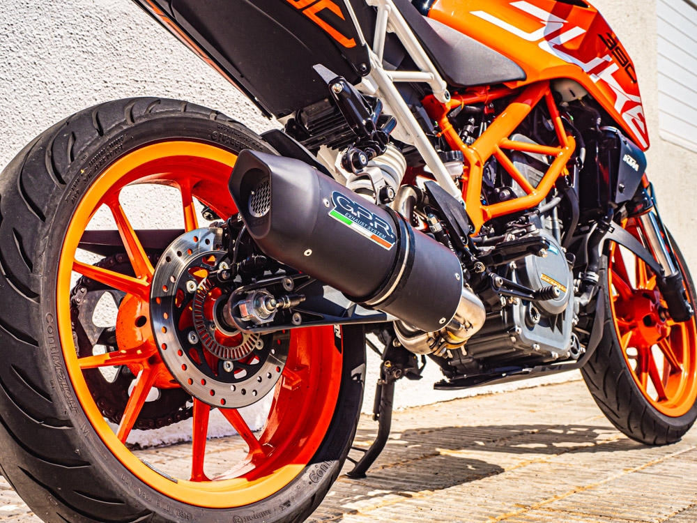 Pot echappement compatible avec Ktm Rc 125 2017-2020, Furore Evo4 Nero, Échappement légal, homologué,silencieux avec db killer amovible et tuyau de liaison spécifique 