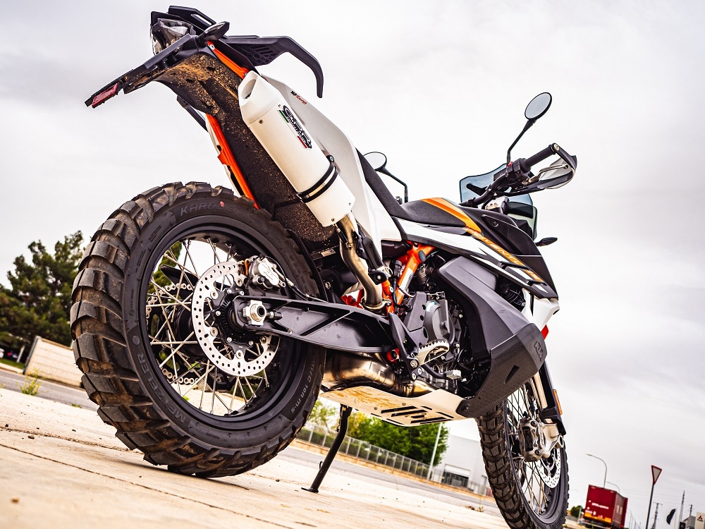Pot echappement compatible avec Husqvarna Norden 901 2022-2024, Albus Evo4, Échappement légal, homologué,silencieux avec db killer amovible et tuyau de liaison spécifique 