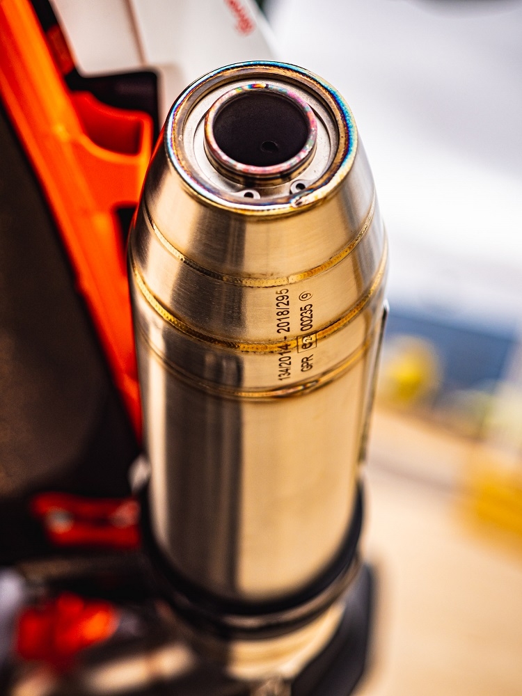 Pot echappement compatible avec Ktm Adventure 890 2021-2024, Deeptone Inox, Pot échappement racing, avec les tuyaux de liaison, article sans homologation 