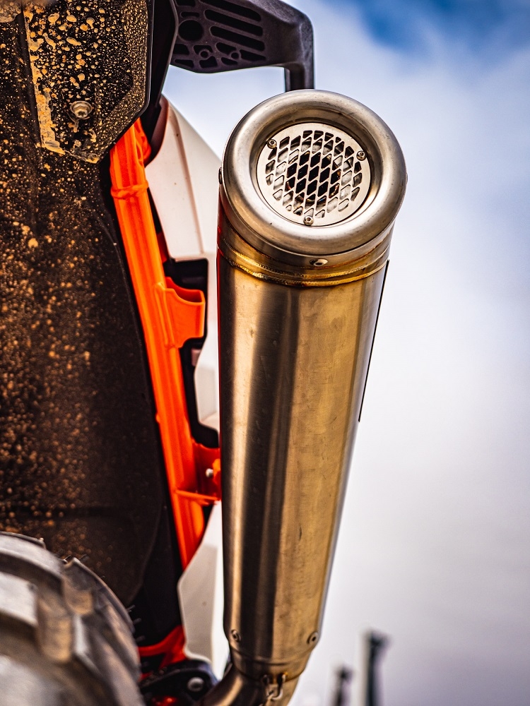 Pot echappement compatible avec Ktm Duke 890 2021-2024, Deeptone Inox, Pot échappement racing, avec les tuyaux de liaison, article sans homologation 