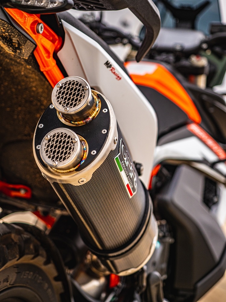 Pot echappement compatible avec Husqvarna Norden 901 2022-2024, Dual Poppy, Échappement légal, homologué,silencieux avec db killer amovible et tuyau de liaison spécifique 