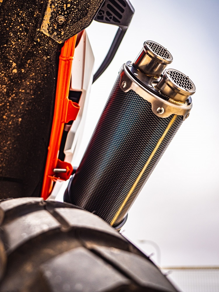 Pot echappement compatible avec Husqvarna Norden 901 2022-2024, Dual Poppy, Échappement légal, homologué,silencieux avec db killer amovible et tuyau de liaison spécifique 