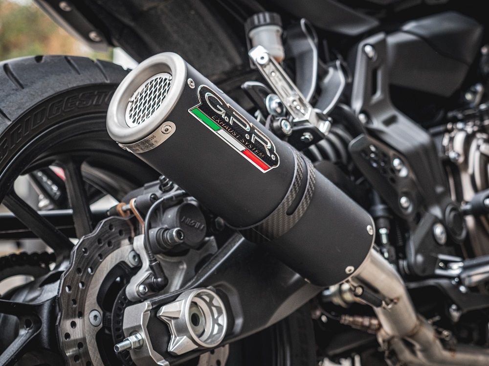 Pot echappement compatible avec Yamaha Tracer 700 2016-2019, M3 Black Titanium, Pot échappement complet, non légal pour les pays de l'UE, avec db killer amovible 