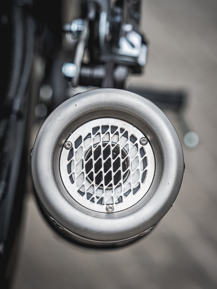 Pot echappement compatible avec Yamaha Tracer 700 2016-2019, M3 Black Titanium, Pot échappement complet, non légal pour les pays de l'UE, avec db killer amovible 