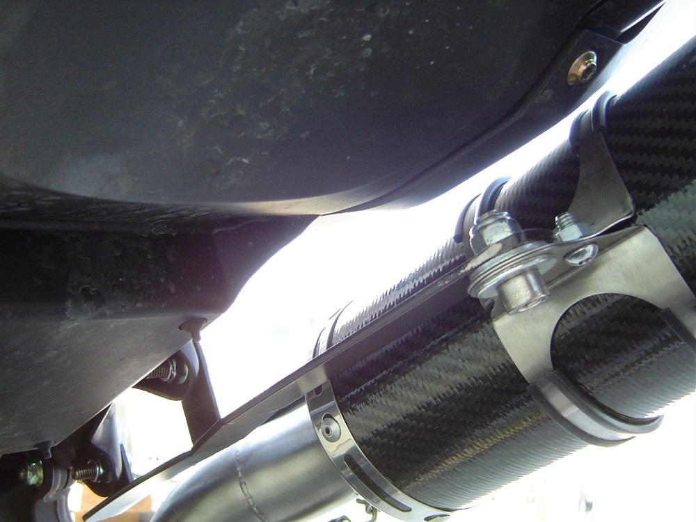 Pot echappement compatible avec Mv Agusta Brutale 750 S 2000-2006, Albus Ceramic, Échappement légal, homologué,silencieux avec db killer amovible et tuyau de liaison spécifique 
