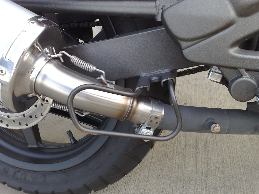 Pot echappement compatible avec Kymco Quannon 125 2007-2016, Albus Ceramic, Échappement légal, homologué,silencieux avec db killer amovible et tuyau de liaison spécifique 