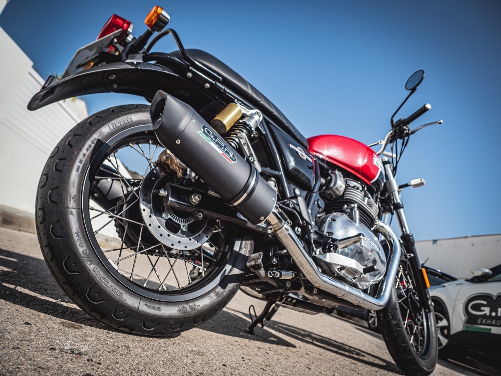 Pot echappement compatible avec Royal Enfield Interceptor 650 2021-2025, Furore Evo4 Nero, Pot échappement double, pas légal pour les pays membres de l'UE, compris db killers amovibles et les tuyaux de liaison 