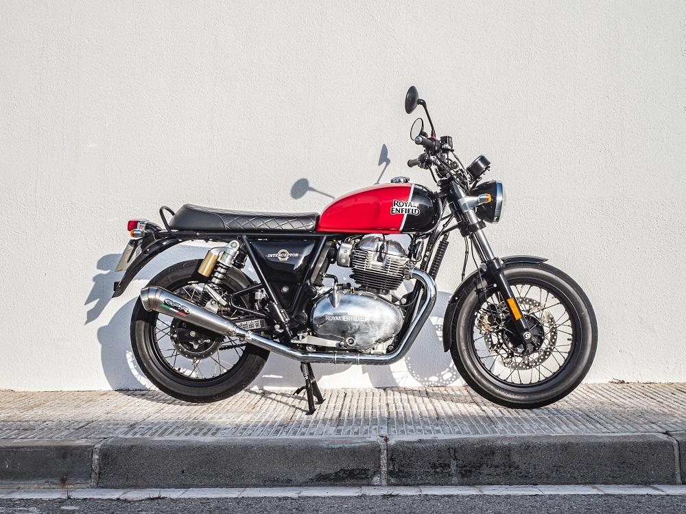 Pot echappement compatible avec Royal Enfield Interceptor 650 2021-2025, Powercone Evo, Pot échappement double, pas légal pour les pays membres de l'UE, compris db killers amovibles et les tuyaux de liaison 
