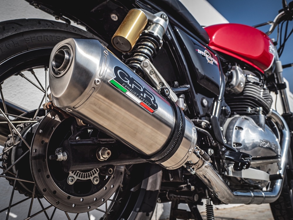 Pot echappement compatible avec Royal Enfield Continental 650 2021-2024, Satinox, Pot échappement double, pas légal pour les pays membres de l'UE, compris db killers amovibles et les tuyaux de liaison 
