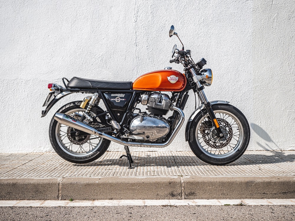 Pot echappement compatible avec Royal Enfield Continental 650 2021-2024, Ultracone, Pot échappement double, pas légal pour les pays membres de l'UE, compris db killers amovibles et les tuyaux de liaison 