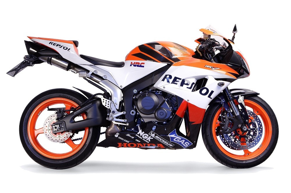 Pot echappement compatible avec Honda Cbr 600 Rr 2003-2004, Tiburon Titanium, Échappement légal, homologué,silencieux avec db killer amovible et tuyau de liaison spécifique 
