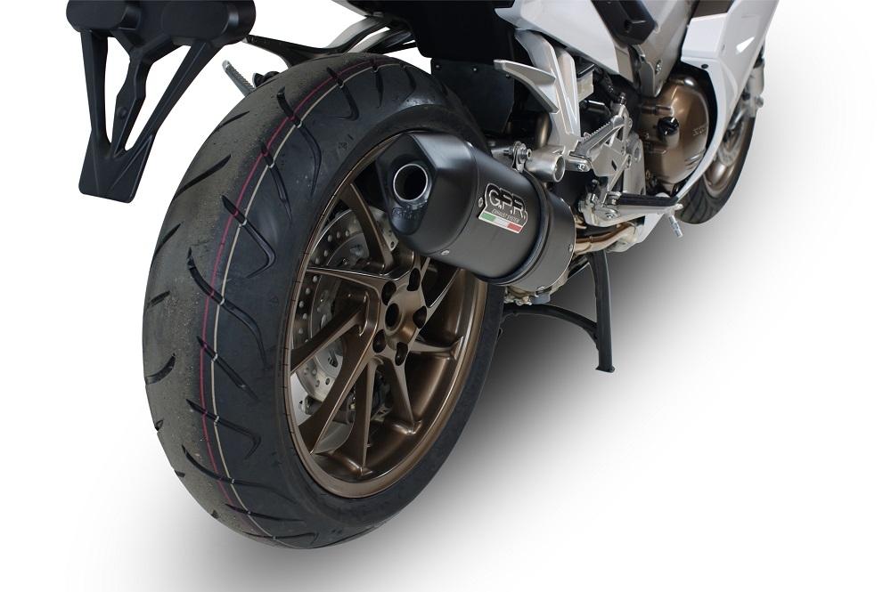 Pot echappement compatible avec Honda Vfr 800 F 2014-2016, Furore Nero, Échappement légal, homologué,silencieux avec db killer amovible et tuyau de liaison spécifique 