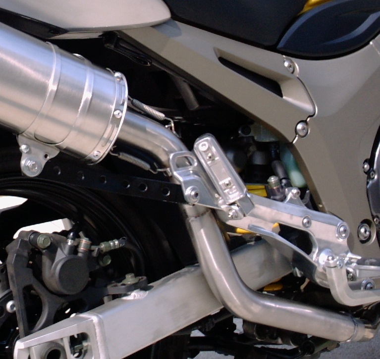 Pot echappement compatible avec Yamaha Tdm 900 2002-2014, Furore Nero, Paire de pot d'échappement homologuées, livrées avec db killer amovible et raccords spécifiques 