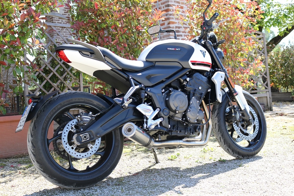 Pot echappement compatible avec Triumph Trident 660 2021-2024, M3 Inox , Pot échappement complet, non légal pour les pays de l'UE, avec db killer amovible 