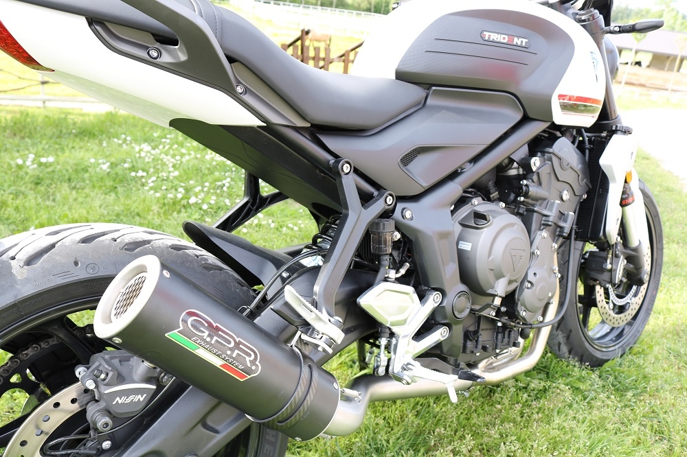 Pot echappement compatible avec Triumph Trident 660 2021-2024, M3 Black Titanium, Pot échappement complet, non légal pour les pays de l'UE, avec db killer amovible 