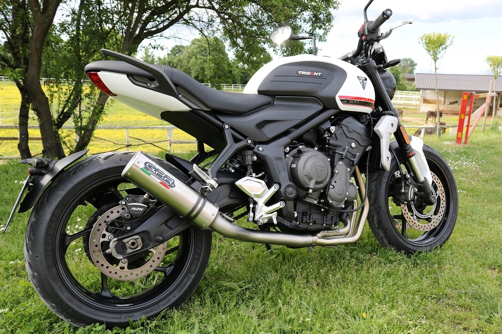 Pot echappement compatible avec Triumph Trident 660 2021-2024, M3 Inox , Pot échappement complet, non légal pour les pays de l'UE, avec db killer amovible 
