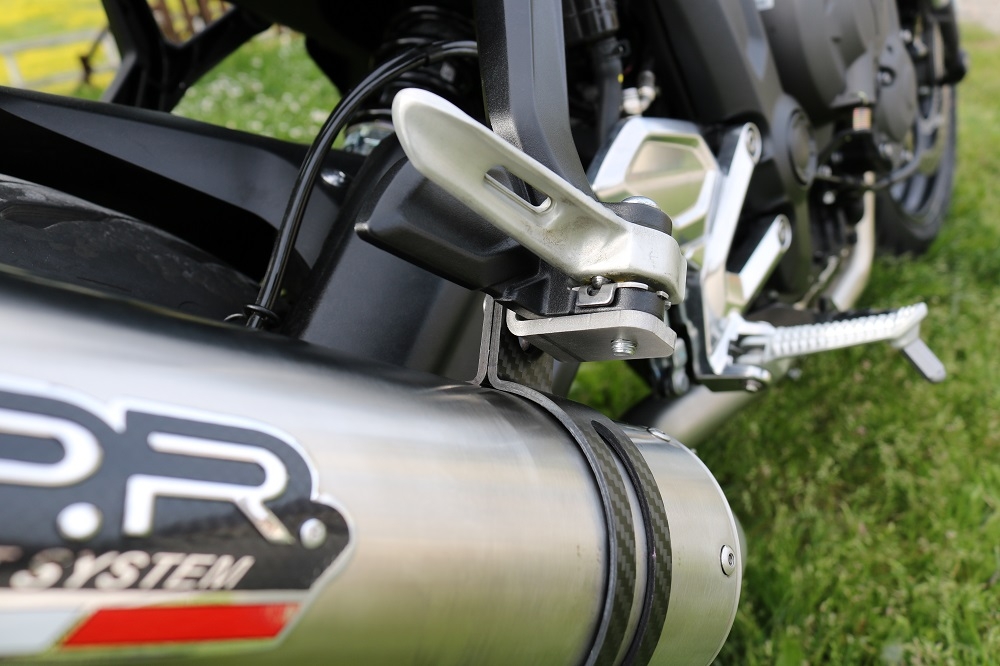 Pot echappement compatible avec Triumph Trident 660 2021-2024, M3 Titanium Natural, Pot échappement complet, non légal pour les pays de l'UE, avec db killer amovible 