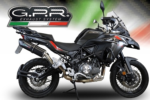 Pot echappement compatible avec Benelli Trk 502 X 2017-2020, Furore Evo4 Nero, Échappement légal, homologué,silencieux avec db killer amovible et tuyau de liaison spécifique 