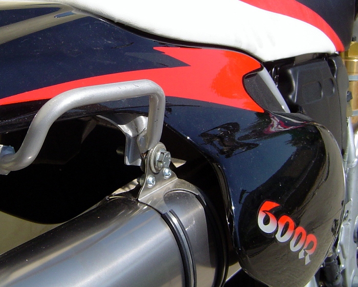 Pot echappement compatible avec Yamaha Tt 600 R - Tt 600 E 1998-2004, Trioval, Échappement légal, homologué,silencieux avec db killer amovible et tuyau de liaison spécifique 