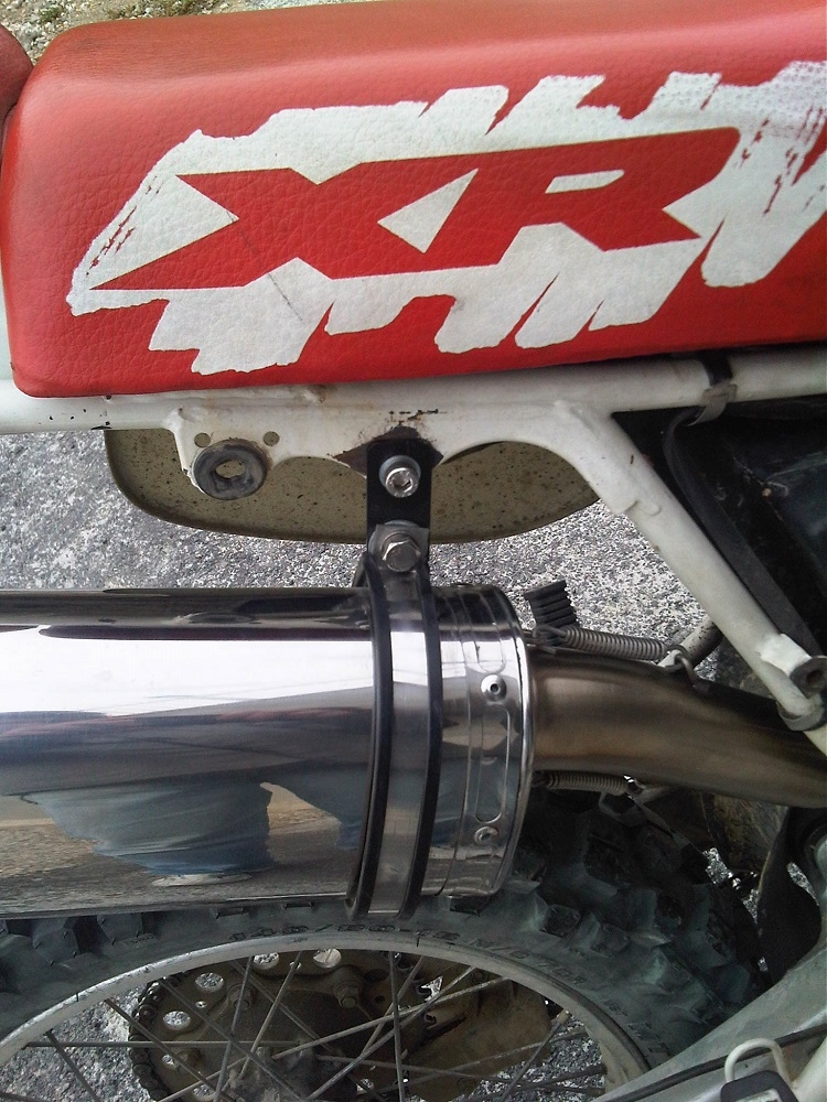 Pot echappement compatible avec Honda Xr 600 R 1988-1998, Trioval, Échappement légal, homologué,silencieux avec db killer amovible et tuyau de liaison spécifique 