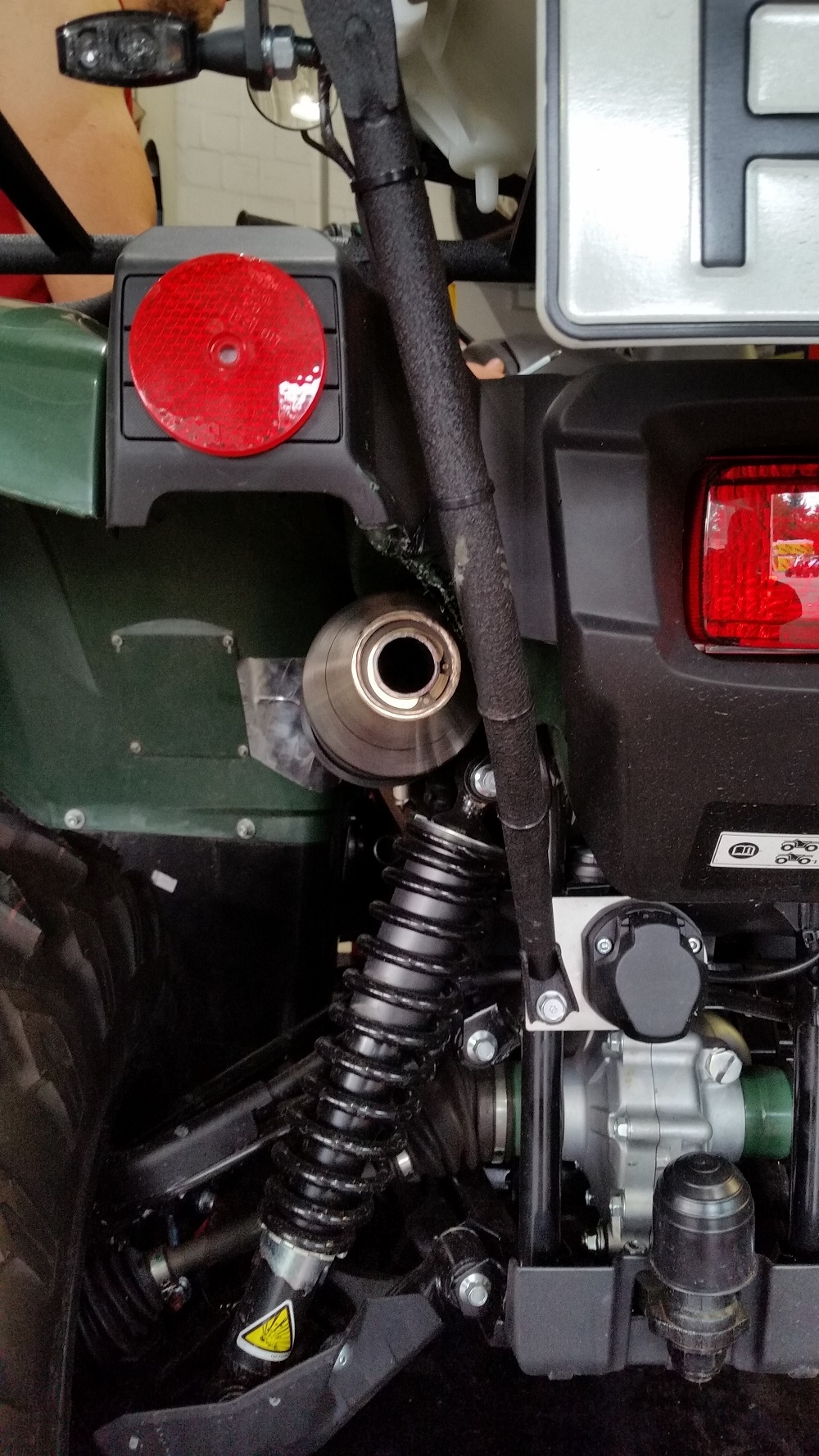 Pot echappement compatible avec Yamaha Kodiak 700 2016-2024, Deeptone Atv, Échappement légal, homologué,silencieux avec db killer amovible et tuyau de liaison spécifique 