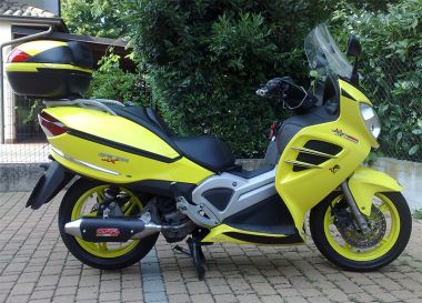 Pot echappement compatible avec Malaguti Spidermax 500 RS 2008-2011, Power Bomb, Échappement légal, homologué,silencieux avec db killer amovible et tuyau de liaison spécifique 