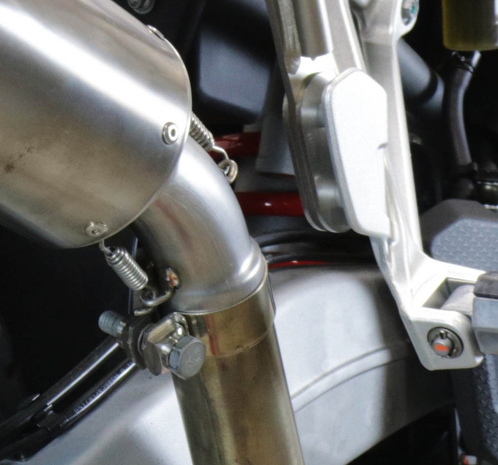 Pot echappement compatible avec Aprilia Tuareg 660 2021-2024, Albus Evo4, Échappement légal, homologué,silencieux avec db killer amovible et tuyau de liaison spécifique 