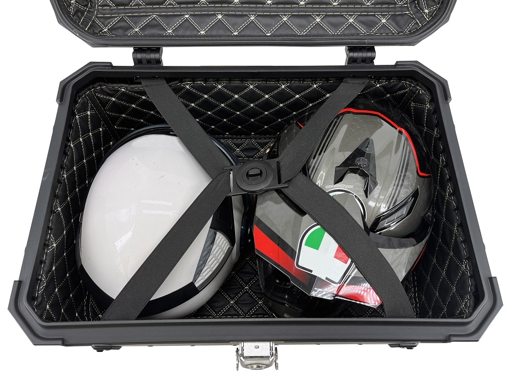 Top case GPR TECH compatible with  Aprilia Tuareg 660 2021/2024 e5 GPR TECH Top case in aluminum, silver color with specific plate included Capacity 55 LT.
