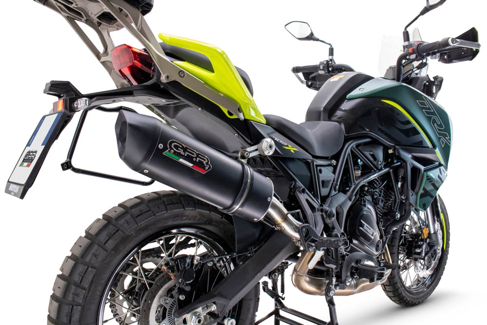 Pot echappement compatible avec Benelli Trk 702 2023-2024, Furore Evo4 Nero, Échappement légal, homologué,silencieux avec db killer amovible et tuyau de liaison spécifique 
