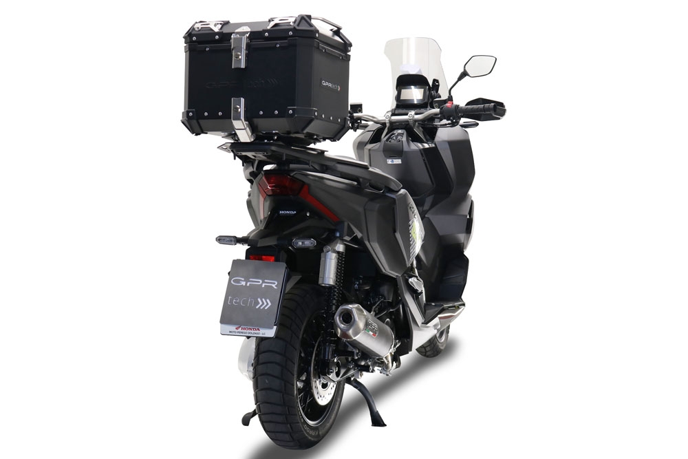 Top case GPR TECH compatible with  Honda Forza 125 2015/2023 GPR TECH Top case in aluminum, black color with specific plate included Capacity 26 LT.