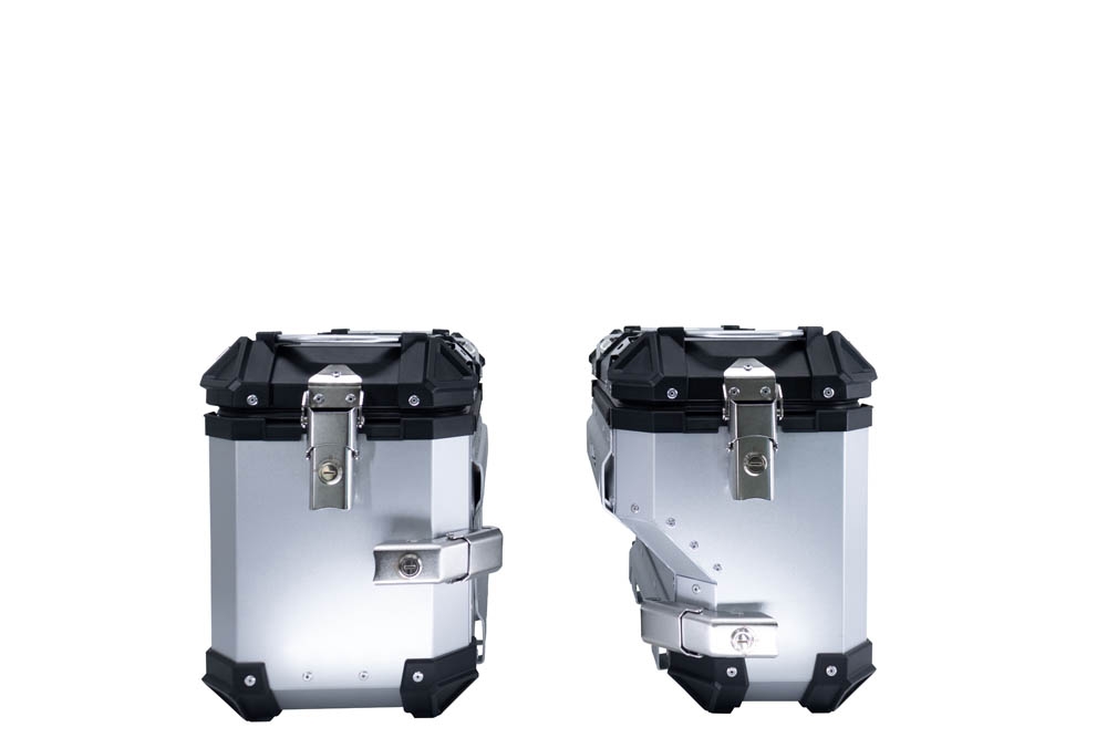 GPR TECH compatible with  Honda Crf 1000 L Africa Twin 2018/2020 e4 GPR TECH Pair of side cases aluminum made with contoured right side, silver color with specific pannier holder Capacity 38 LT. + 32 LT.