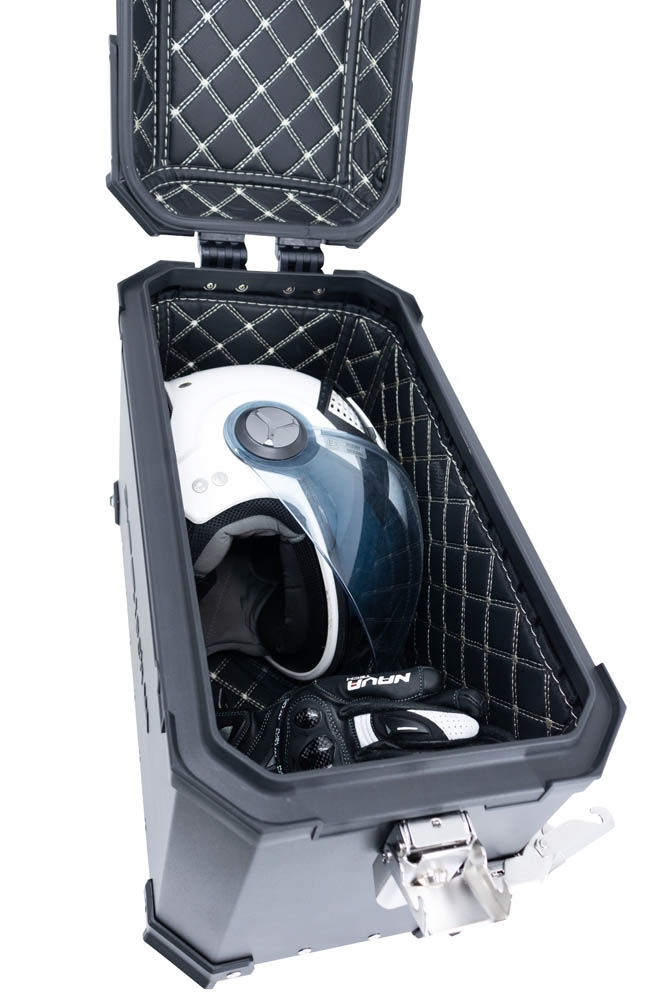 GPR TECH compatible with  Honda Crf 1000 L Africa Twin 2018/2020 e4 GPR TECH Pair of side cases aluminum made with contoured right side, silver color with specific pannier holder Capacity 38 LT. + 32 LT.
