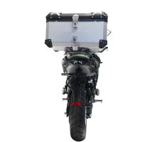 GPR TECH compatible with  Kawasaki Versys 650 2023/2024 e5 plus GPR TECH Top case in aluminum, silver color with specific plate included Capacity 55 LT.