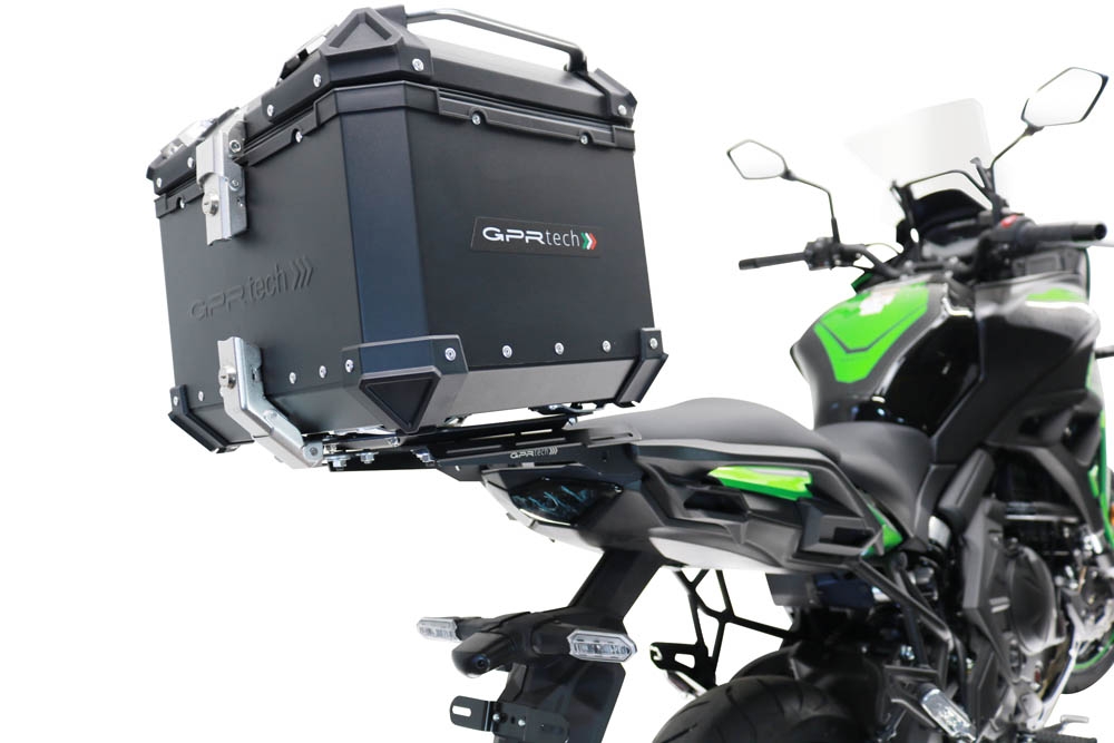 GPR TECH compatible with  Kawasaki Versys 650 2021/2022 e5 GPR TECH Top case in aluminum, black color with specific plate included Capacity 35 LT.