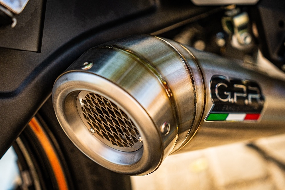 Pot echappement compatible avec Kawasaki Z 650 RS 2021-2023, Powercone Evo, Pot échappement complet, non légal pour les pays de l'UE, avec db killer amovible 