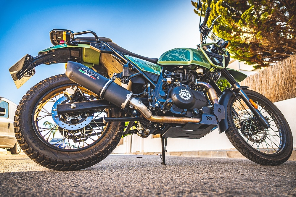 Pot echappement compatible avec Royal Enfield Himalayan 410 2021-2024, Furore Nero, Echappement homologué avec Tube connextion racing 