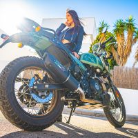 Pot echappement compatible avec Royal Enfield Himalayan 410 2021-2024, Furore Nero, Pot échappement racing, avec les tuyaux de liaison, article sans homologation 
