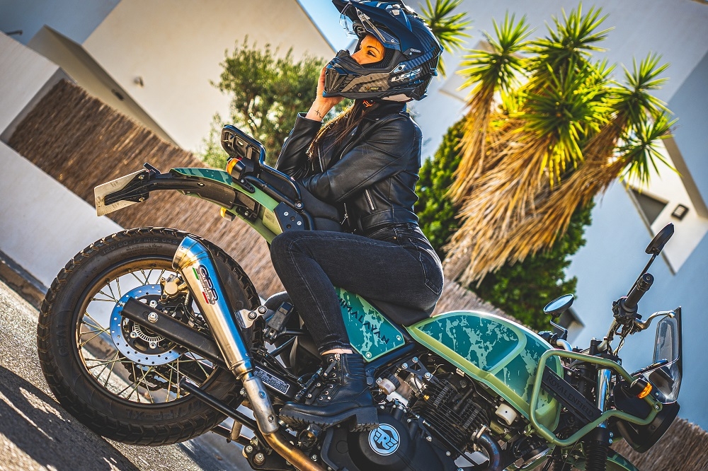 Pot echappement compatible avec Royal Enfield Himalayan 410 Diam.36mm 2017-2020, Powercone Evo, Système complet homologué pour les marchés non européens 