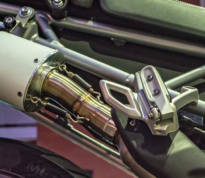 Pot echappement compatible avec Triumph Tiger 850 2020-2024, Dual Inox, Échappement légal, homologué,silencieux avec db killer amovible et tuyau de liaison spécifique 