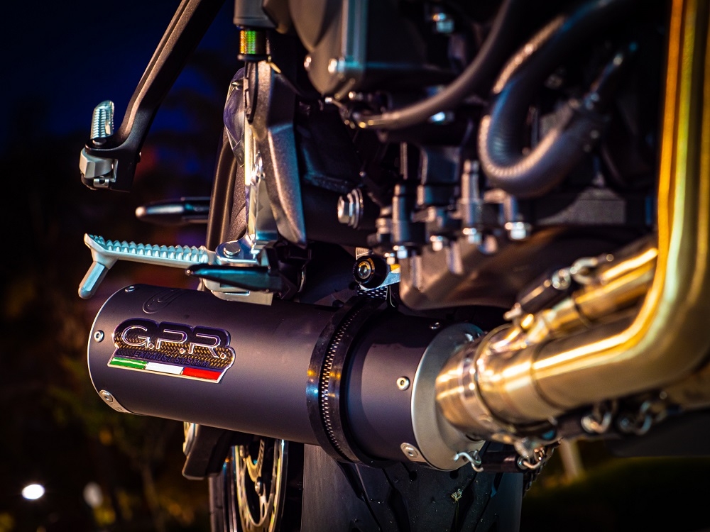 Pot echappement compatible avec Triumph Trident 660 2021-2024, M3 Black Titanium, Pot échappement complet, non légal pour les pays de l'UE, avec db killer amovible 