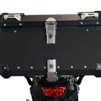 Top case GPR TECH compatible with  Suzuki V-Strom 1050 Xt/De 2020/2024 e5 GPR TECH Top case in aluminum, silver color with specific plate included Capacity 55 LT.