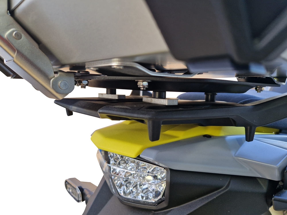 GPR TECH compatible with  Suzuki V-Strom 1050 Xt/De 2020/2024 e5 GPR TECH SPECIFIC TITANIUM PLATE TOP CASE-ALPITECH 35/55 LT compatible with original luggage rack,titanium made with 4 anchor points