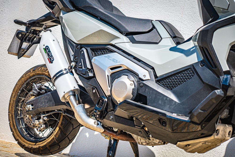 Pot echappement compatible avec Honda Forza 750 2021-2024, Albus Evo4, Échappement légal, homologué,silencieux avec db killer amovible et tuyau de liaison spécifique 