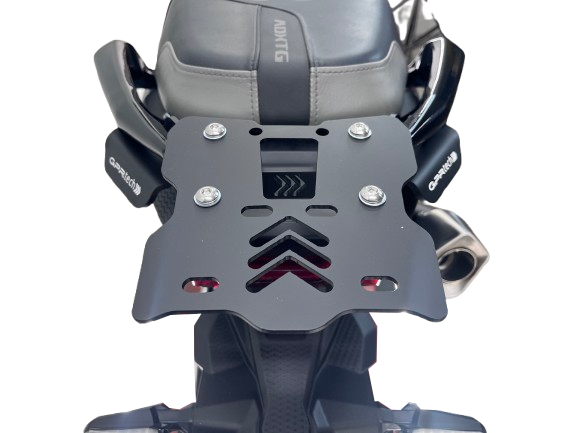 Top case GPR TECH compatible with  Bmw G 310 Gs 2017/2021 e4 GPR TECH Top case in aluminum, silver color with specific plate included Capacity 45 LT.